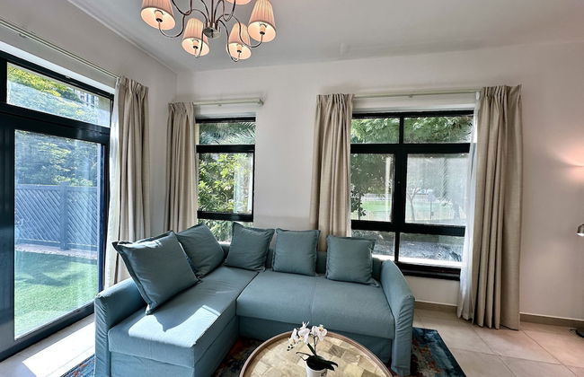 Lux BnB Travo Tower I Private Garden I Lake View - Photo 17