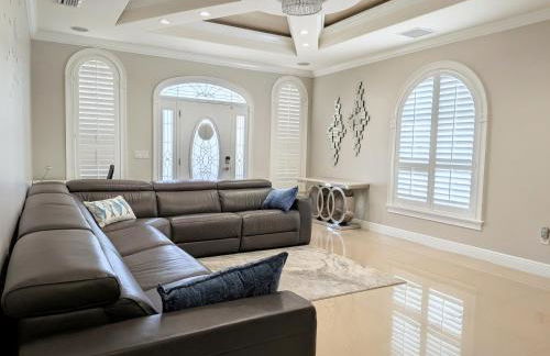 3br,3ba home near Downtown and Airport, Walk to the Stadium - Foto 7