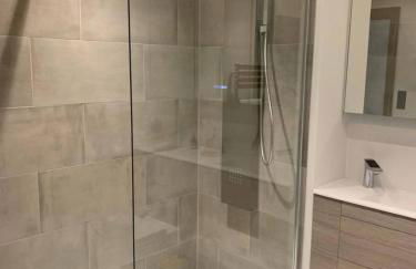 Raphvin Apex Abode - Two bedroom apartmentparking - Foto 9