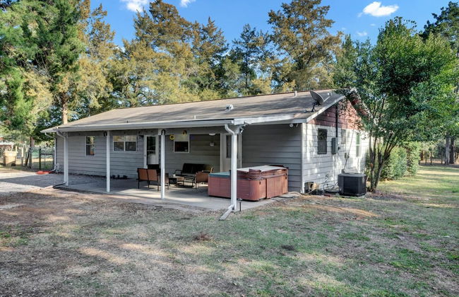 Uhost AI 4BR Retreat Hot Tub Firepit - Foto 17