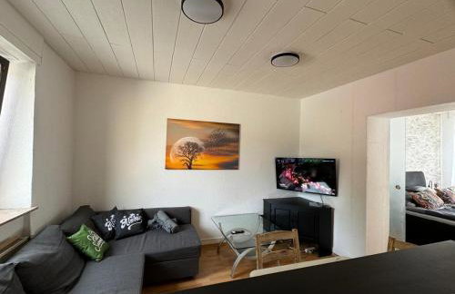 Gemütliche FeWo im 1OG im Haus zur Vulkaneifel Brohl - Foto 2