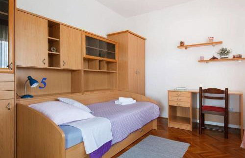 Apartments with parking spaces Drnis, Zagora - 12769 - Foto 10