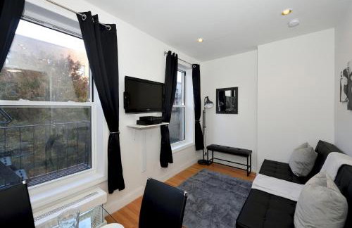 Cityscape 2 Bedroom Unit Prime Location - Photo 5