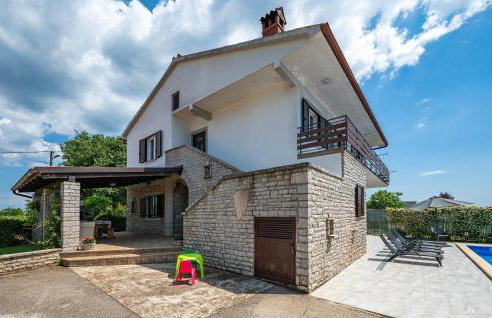 Six-Bedroom Holiday Home In Barban - Foto 9