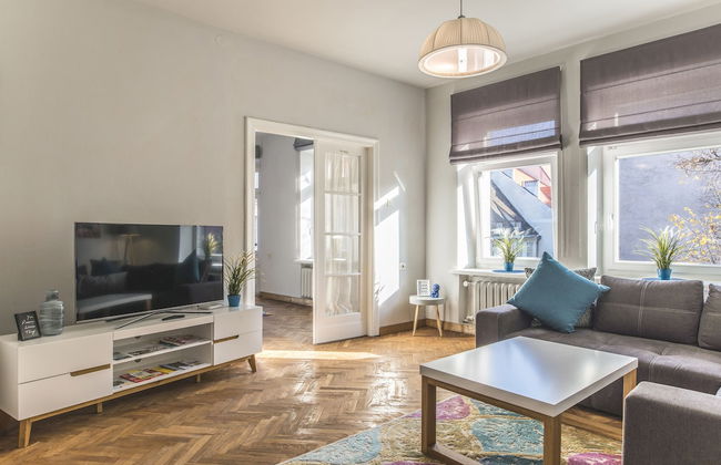 Greystone Suites & Apartments - Photo 35