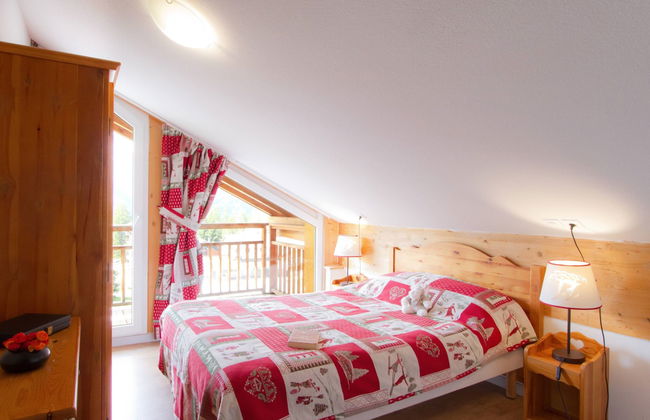 2 bedroom Apartment in Les Deux Alpes with private pool and sauna - Photo 4