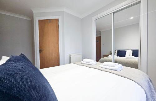 Edinburgh Central 2-bedroom Apartment with Free Parking and Stunning Views - Photo 12