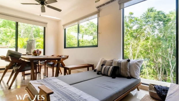 Prime Location 2 BR Apartment With Natural Ligthed & LX Amenities by Waves Management - Foto 3, Habitación