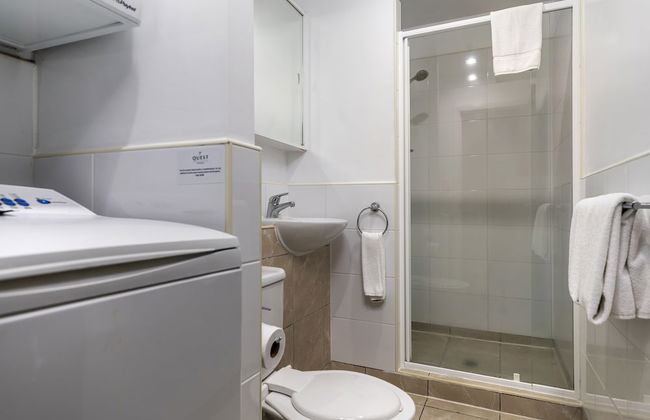 Quest on Queen - Photo 13