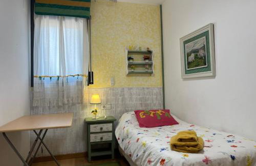 ACOGEDOR ÁTICO DÚPLEX EN TREMP - Foto 42