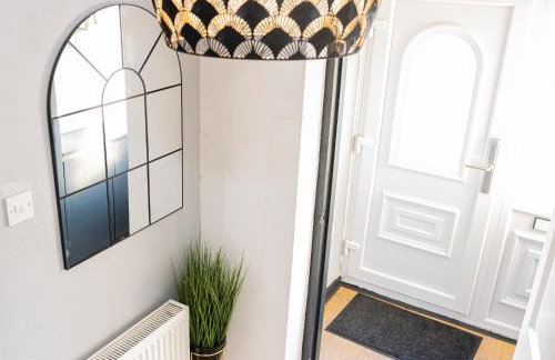 Stunning 3Bedroom Home Ideal for Long & Short Stay - Foto 37