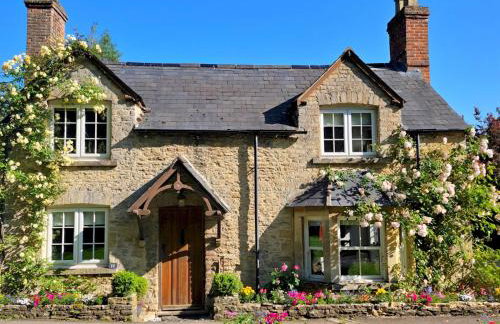 Charming Pet-Friendly Family Cottage in Eynsham - Pass the Keys - Photo 27