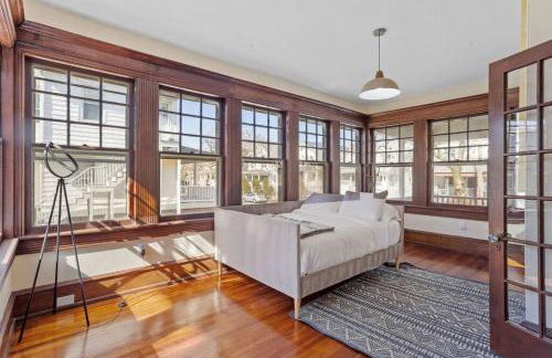 AC 9 BR 4BA Victorian Manor - 1 Block to Beach - Foto 38