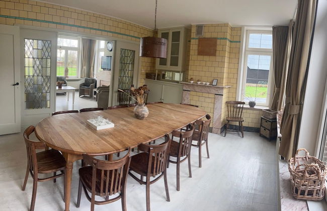 Pet-friendly Farmhouse - Photo 25