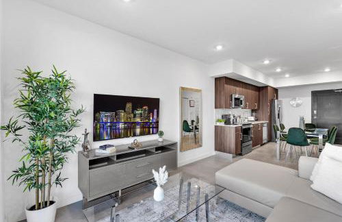 Gorgeous 3-Bed Retreat Mins from Bayside and Parking - Photo 9