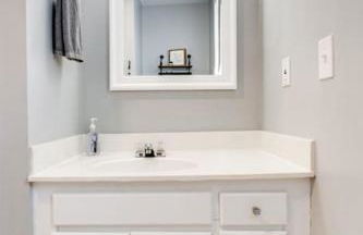 Brookwood Getaway Stock Tank Pool Outdoor Theater - Foto 18