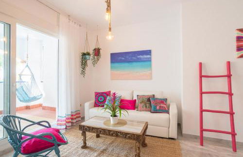 BOHO CHIC- Beachfront - Free bikes - Salt water pool - Foto 5