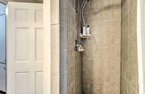 McKees Beach House with Ocean Views, Hot Tub! - Foto 17