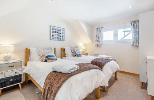 Postbox Cottage - Photo 11