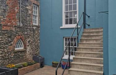 Spacious 3 Bedroom Apartment in Hillsborough, NI - Foto 17