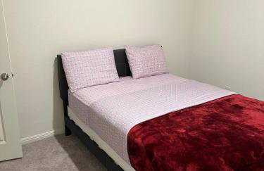 Classic 3bedrooms 2Bath - Photo 13