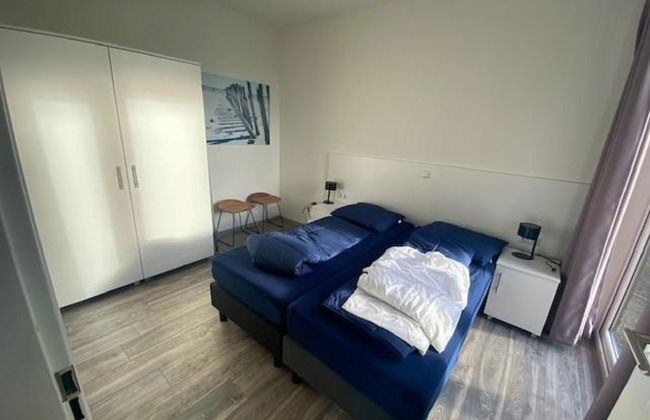 5 bedroom House in Biddinghuizen with swimming pool and terrace - Photo 7