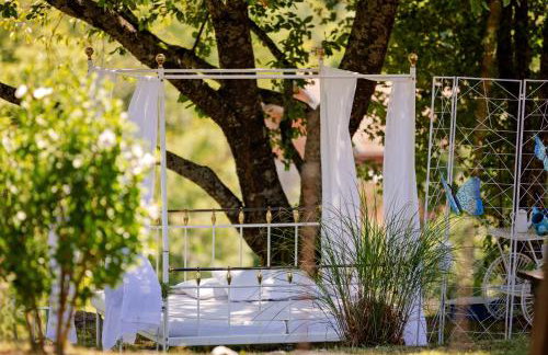 Father's Land - Foto 2