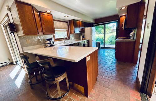 Family Home with Mountain Views! - Foto 12