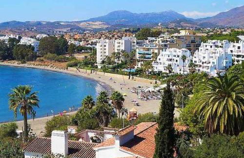 Stylish Boutique Apt Estepona - Relaxing stay Pool Free Parking - Foto 16