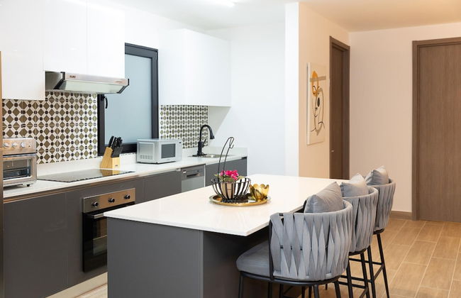 The Elegant Condo by Acomodo - Photo 18