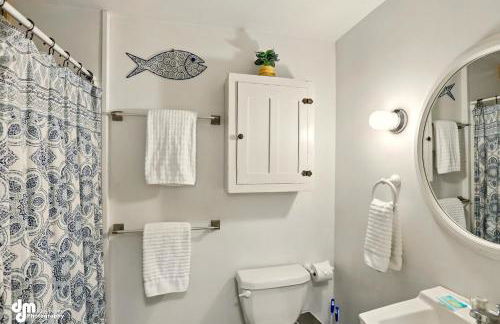 Coastal Cabin - Downtown Historical Log Home - Foto 21