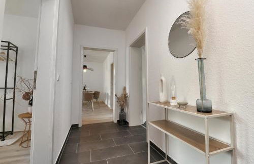 Design am Rhein I Traumlage Rheinufer I 3BR I Küche I öffentl Parkplätze I helloYOU apartments x BRIGHT Collection - Foto 32