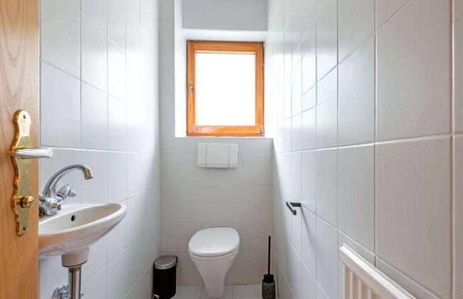 Beautiful Holiday Home Near St Anton Am Arlberg With Sauna - Foto 27