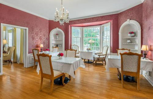 King suite-Sitting area-Backyard views-The Blooming Garden - Foto 5