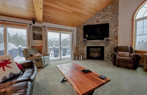 NEW Single family home with spectacular views and lots of space Privacy convenience and style - Foto 33