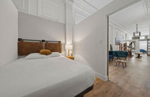 Party in Gaslamp 4BR Downtown Pad with Bathtub - Foto 11