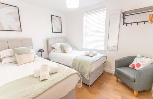 Spacious 2 Bedroom Apartment in Bedford, Near Milton Keynes & Local Business Parks - Foto 6
