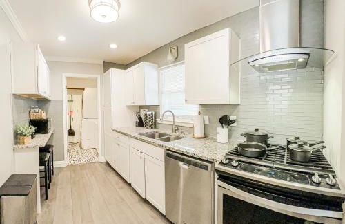 In-Shower Sauna, Fenced Yard w Deck & BBQ Near ATL - Foto 13