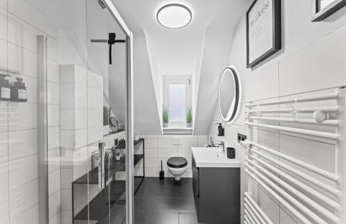 NAMASTÉ Homes - Ferienwohnung mit Balkon - Garage - Photo 9