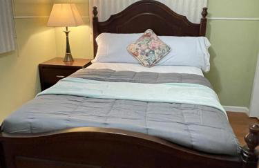 Luxe 3BR, 2BA + Hot Tub - Foto 17