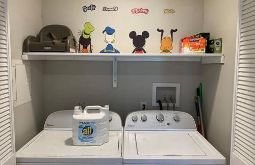 MAGICAL Xcape, POOLS-SPA, WALK 2 DISNEY, CENTRAL AC-HEAT, FULLY EQUIPPED, 2 FREE PARKING SPACES, OWNER MGMT - Foto 21