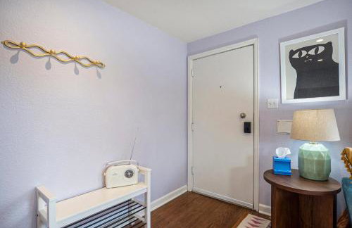 The Funky Flamingo - HOT TUB - BBQ - Fire Pit - Foto 9