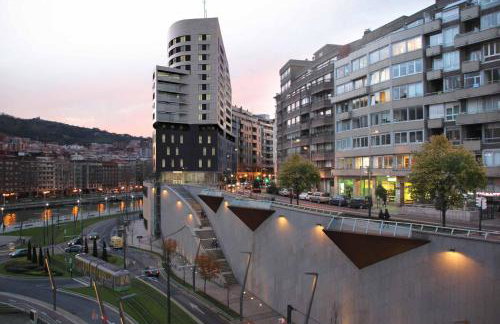 Bilbao center Home - frente al Guggenheim y parking privado - Foto 30