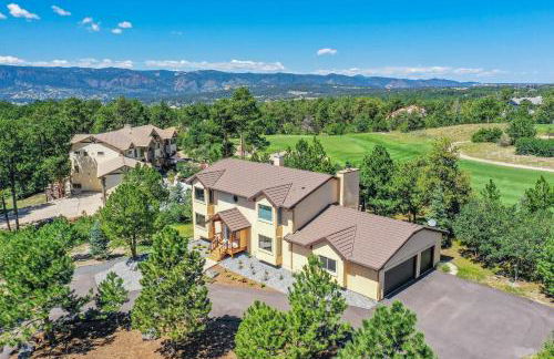 Oak Hills Estate Luxe Forest Escape Near USAFA - Foto 6