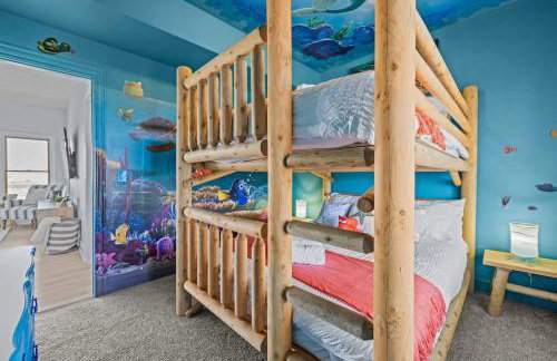 Blue Moon - LUX Oceanfront Pool Hot Tub Theater - Photo 56