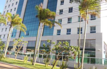 Flat Particular Jade Brasilia 1004 e 1006 Com Garagem - Foto 1