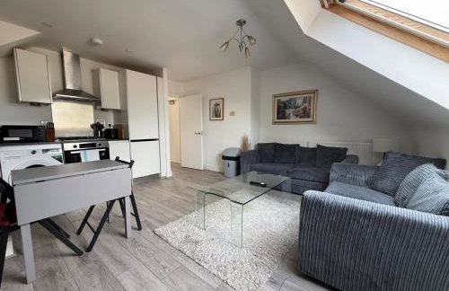 Egham Modern Two Bedroom Apartment - Foto 11