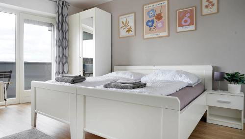 Schöne Apartments in Bad Rothenfelde I private Parkplätze mit Ladesäulen I home2share - Foto 5, towels, wardrobe