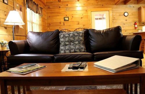 Idyllic Cabin Rental Nestled in the Forest near Summersville, West Virginia - Foto 2