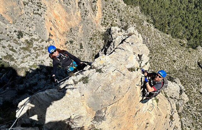 Experiencia de Escalada de Medio Día en Vía Ferrata del Ponoig - Foto 21